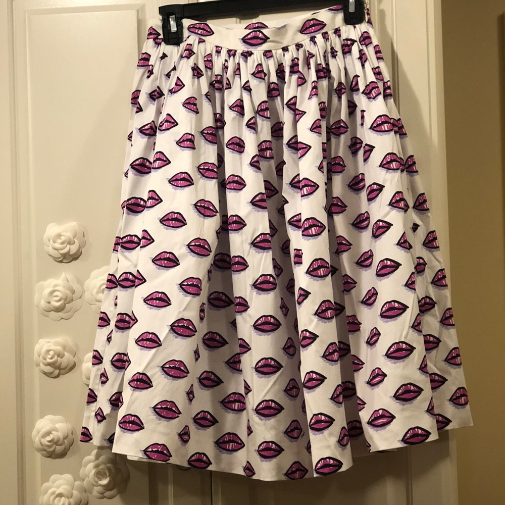 Prada skirt 🔥🔥🔥